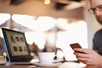 How do Cafes Use Social Media to Stand Out From the Crowd?