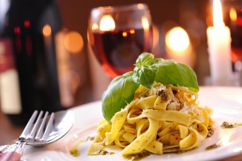 Host-2017-pasta-whith-wine